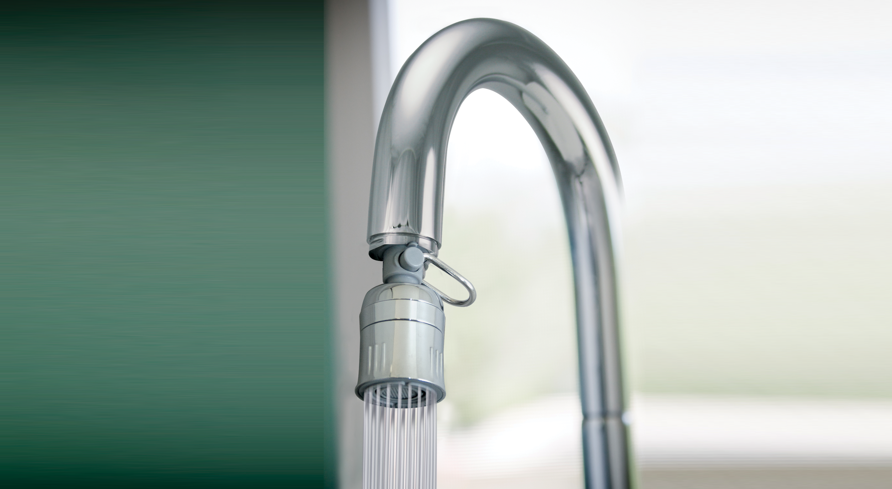 N3126VP-C-Dual-Spray-Kitchen-Aerator-on-Faucet-w-spray_v1_current